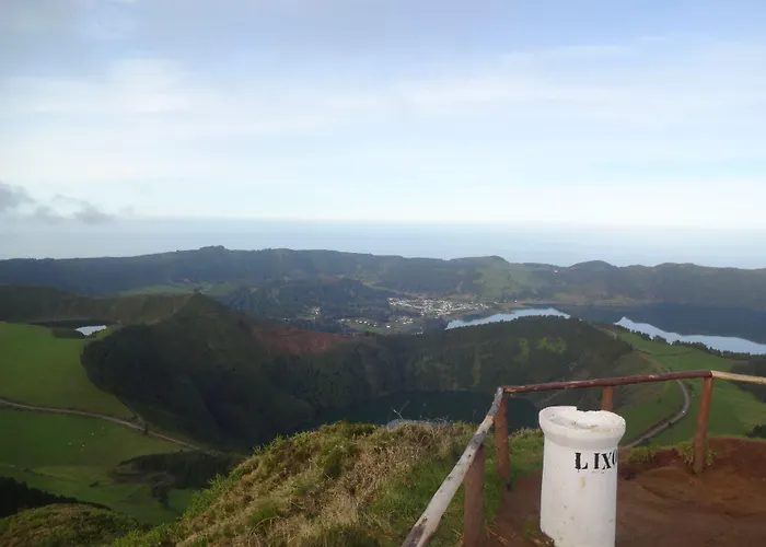 Πανσιόν Laura