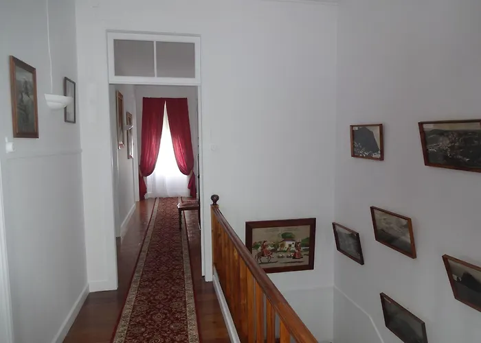 Πανσιόν Laura Ribeirinha (Sao Miguel)