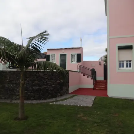 Guest house Laura 3*