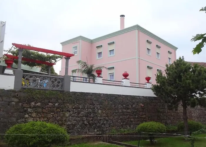 Laura Ribeirinha (Sao Miguel)